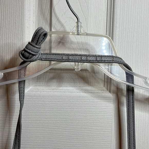 Nine West pocket book. Blue. 8” long. 5” width. Partial Silver chain for strap. - Picture 8 of 10